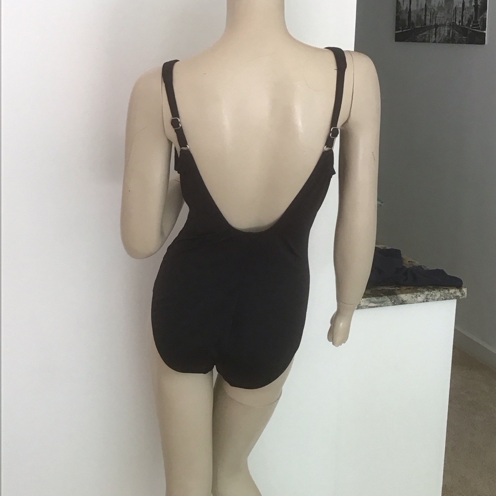 Miraclesuit Black Ruched Sanibel Slimming Underwire One Piece Swimsuit 8 - Picture 4 of 6